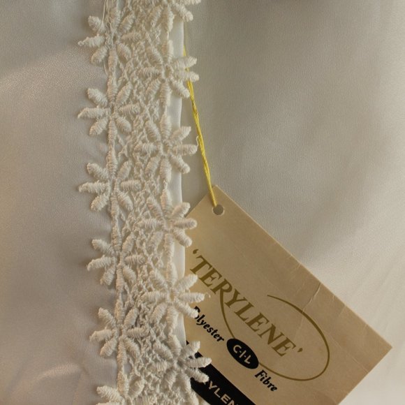 Vintage Womans Blouse Short Sleeved - Picture 6 of 6